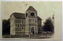 Williamsfield High School - circa 1906 (50295 bytes)